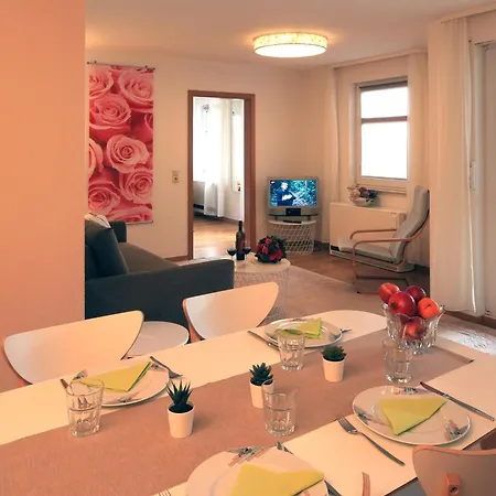 Appartement Haus Am Sonnenhuegel à Bad Urach Extérieur photo